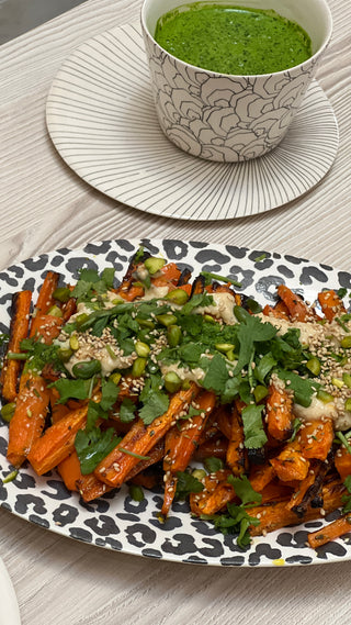 Carottes rôties, houmous et sauce verte !