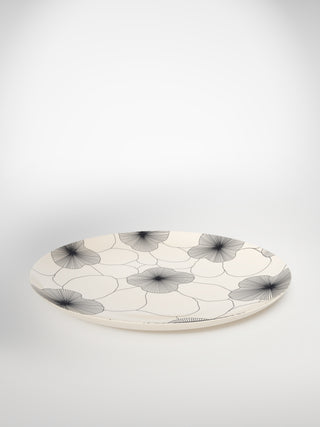 Presentation Flowers1-Saints-Pères Paris- Ceramic Plates, Platters, Bowls, Coffee Cups. Animal Designs, Zebra, Flamingo, Elephant. Graphic Designs and more.