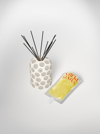 Diffuser Regular Circle Small-Saints-Pères Paris- Ceramic Plates, Platters, Bowls, Coffee Cups. Animal Designs, Zebra, Flamingo, Elephant. Graphic Designs and more.