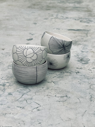 Saucière Coral Fishbone-saucière-Three Seven Paris- Ceramic Plates, Platters, Bowls, Coffee Cups. Animal Designs, Zebra, Flamingo, Elephant. Graphic Designs and more.